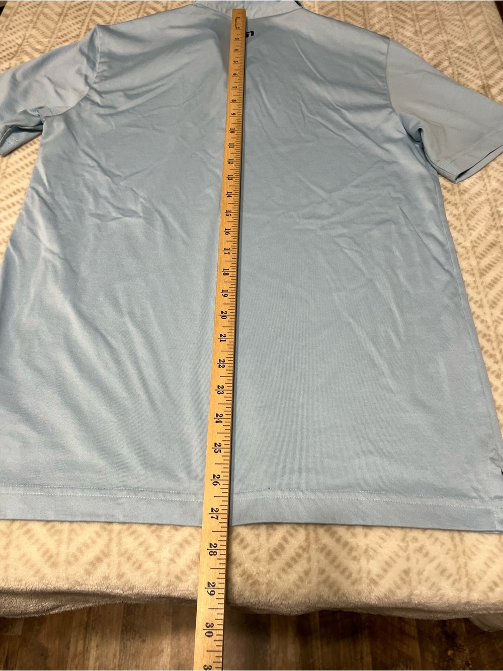 Travis Mathew Pale Blue Men’s Polo with Crossed Clubs small Embroidery - Picture 3 of 4